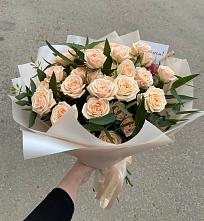 Букет Кремовые розы Латте в Пионерский